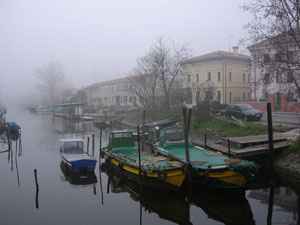 zona del Canale che si può ancora vedere inuna giornata di nebbia